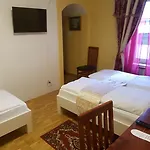 أسوس كيل فندق 3*