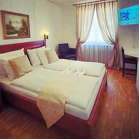 Esos Quelle Hotel 3*