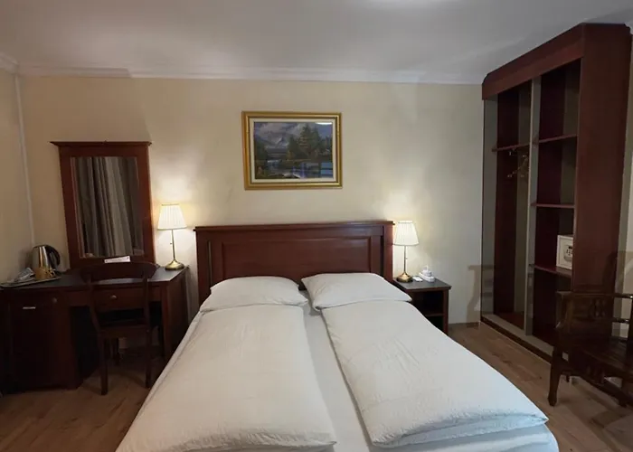 Hotell Esos Quelle 3*